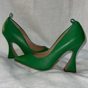 Steve Madden
Zana Pump